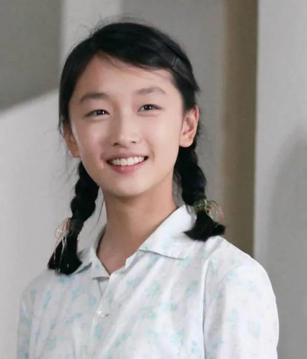 周冬雨多少岁了今年多大，32岁周冬雨被质疑面相变了