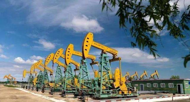 大庆油田在哪里，中国四大油田是哪四个（大庆油田已经累计产油24亿吨）