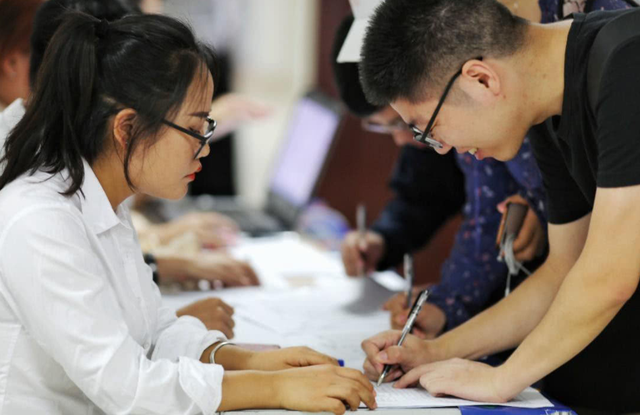 大学生三方协议，大学生三方协议是干什么的啊（大学生千万要谨慎）