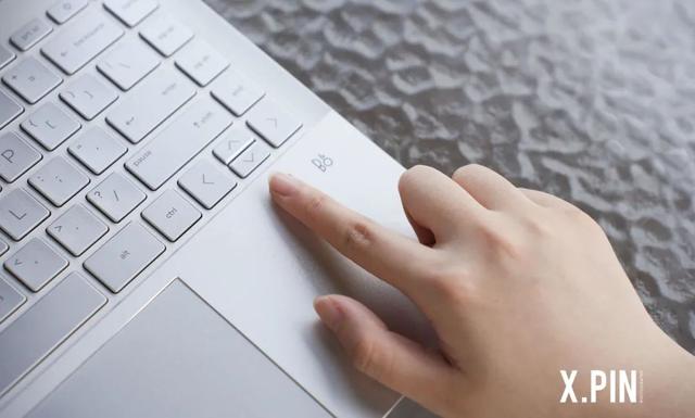 hp笔记本开机闪屏，电脑开机一直闪屏怎么办（可能会改变你对轻薄本的偏见）