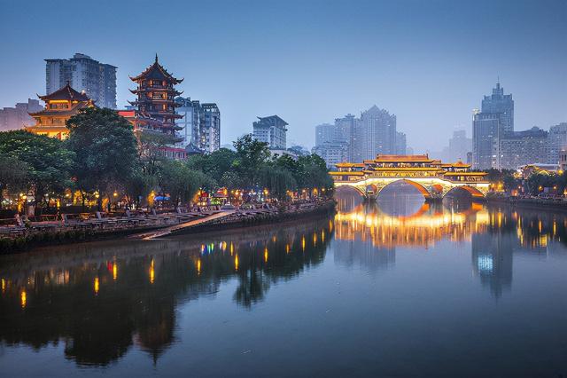 成都有哪些景点，成都风景区旅游景点有哪些（成都市区十大必逛景点）