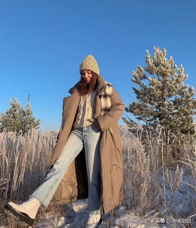 头大脸大适合戴什么帽子，脸大女性适合戴什么帽子（为何你戴“帽子”显脸大还不好看）