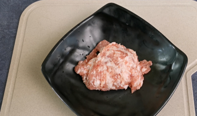 油泡怎么做好吃又简单，油泡怎么做好吃又简单无酵母（这道美食要多吃）