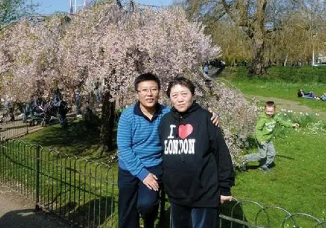 李银河的个人资料简介，李银河简介（李银河与出租车司机的“跨性别恋情”）