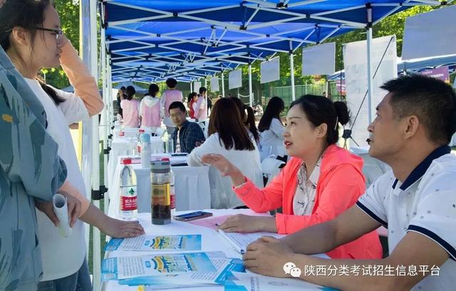 西安市所有五年制大专详细点，西安五年制大专有哪些（走进“省级示范院校”—西安医学高等专科学校）