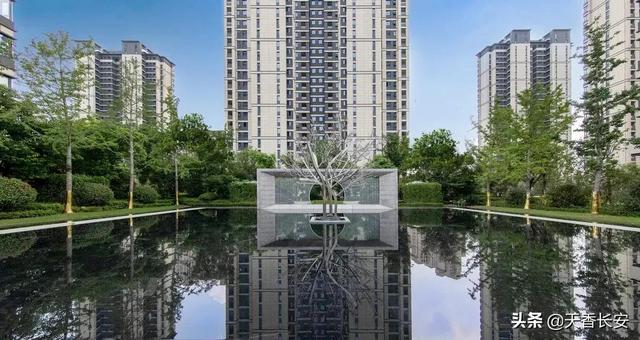 落户南京好还是苏州好，南京与苏州哪个好（为什么南京的房产价值比苏州市区高）