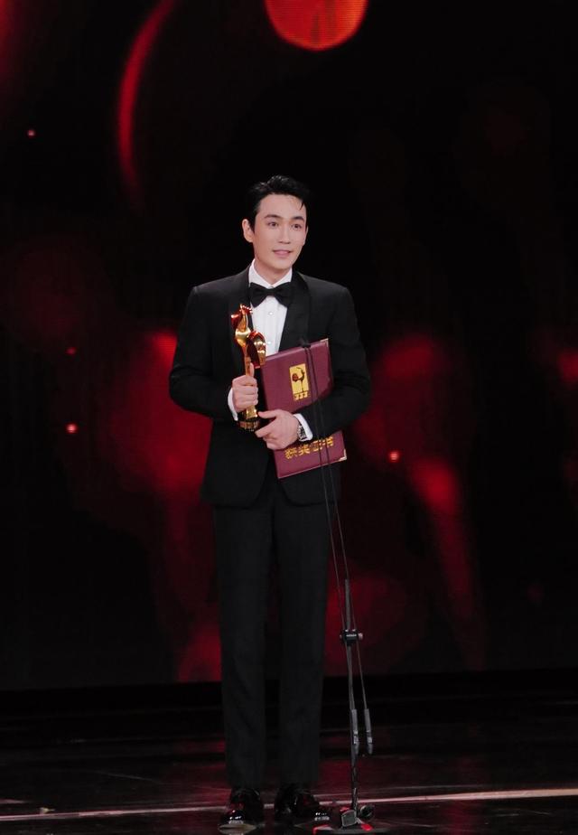 朱一龙图片最帅的图片，朱一龙获“最佳男主角”