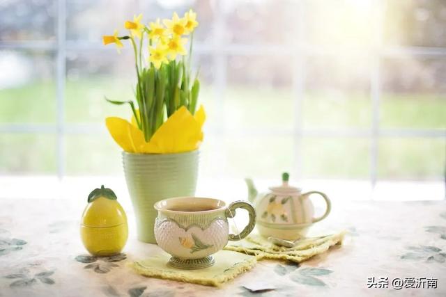 二十个简单的歇后语，20个最简单的歇后语（20句经典歇后语）