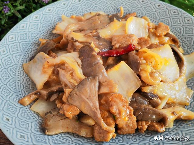 炒大白菜最简单的做法，白菜的18种家常做法（白菜这样搭配做）