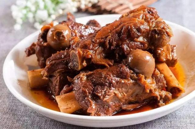 东北菜有哪些特色菜，25道特色传统东北菜介绍（东北最有名的8道特色菜）