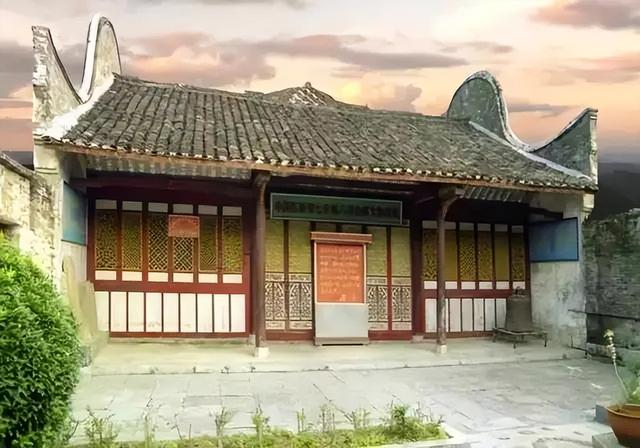 百色旅游攻略必玩的景点，百色红色旅游攻略必玩的景点（百色这七大红色旅游地你去过吗）