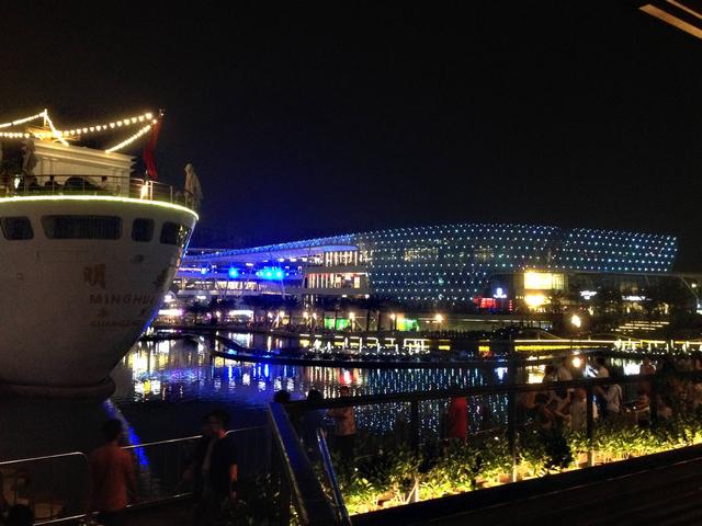 深圳海上世界好玩吗，深圳海上世界值得去吗（见证深圳40年的历史发展）