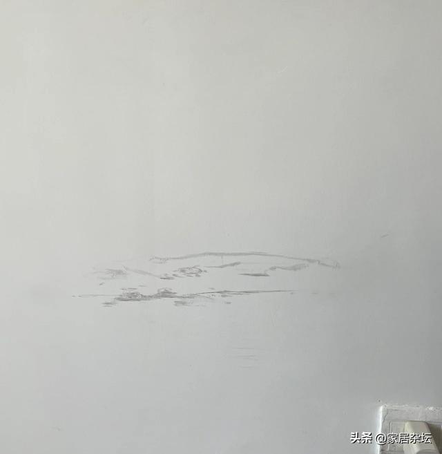 乳胶漆墙面翻新最简单的方法，墙面翻新最简单最经济实用的方法（自己就能轻松搞定）