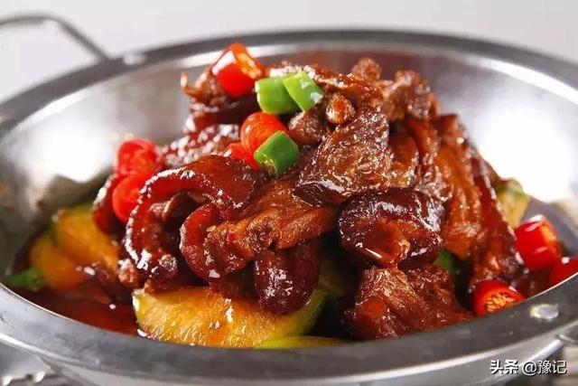 河南的春节习俗，河南人的过年风俗（河南各地的老家过年一定要吃啥）