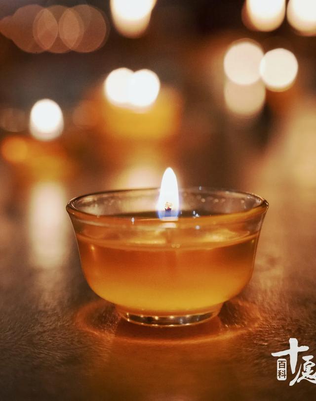 一句许愿灯祝福语，许愿灯的祝福语怎么写法（让我们随星云大师《献灯祈愿文》）