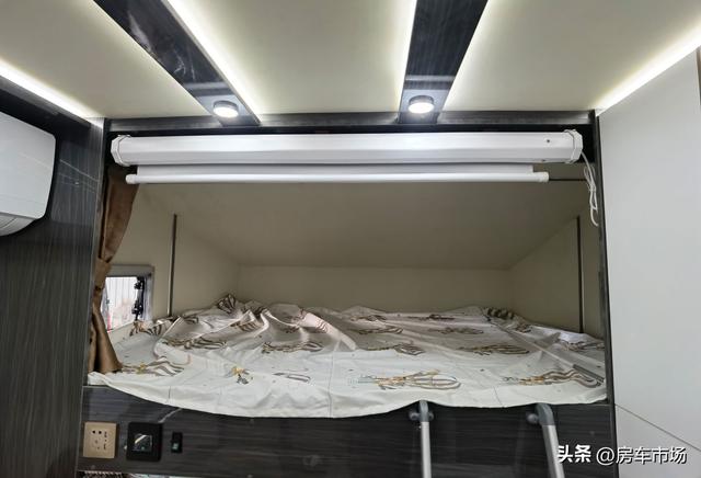 江铃jmc轻卡底盘房车，江铃JMC轻卡房车