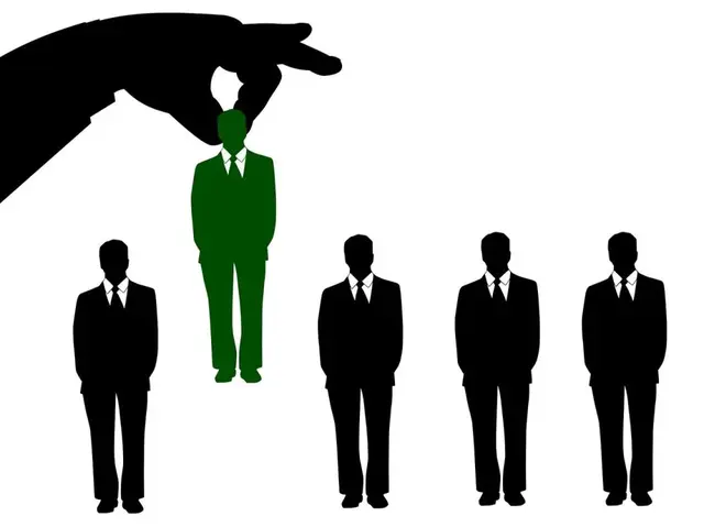 表达同事关系融洽的话，与同事相处融洽的句子（在职场上如鱼得水）