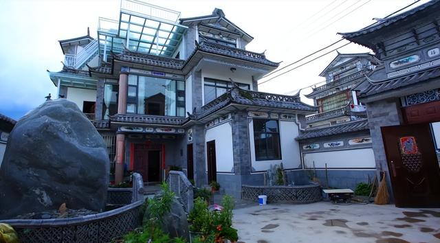 民族的主要特征是什么，民族特征属于什么（但你知道他们最具特色的建筑特色是什么吗）