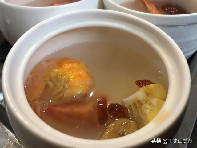 干虾仁做汤怎么做，干虾仁做汤的做法大全（大厨教你正宗酒店炖汤一位88元）