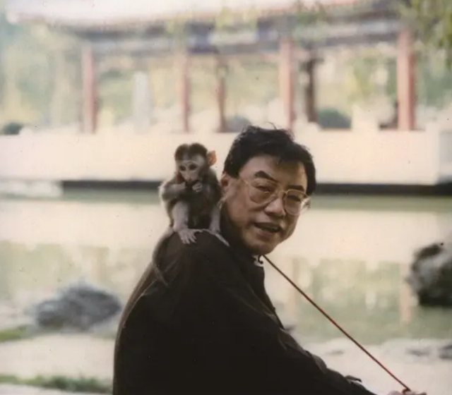 李翰祥的风月喜剧，翻拍了一部华语经典，造就了成龙的事业转折