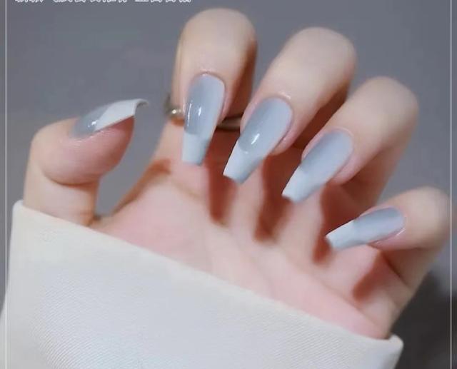 什么款式的美甲好看又显高贵，推荐几个美甲款式（秋冬千金/御姐/贵妇美甲合集来了）