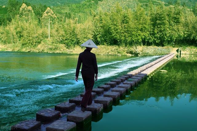 漳州云水谣旅游攻略，漳州云水谣古镇旅游（南靖土楼和云水谣一日游如何安排）