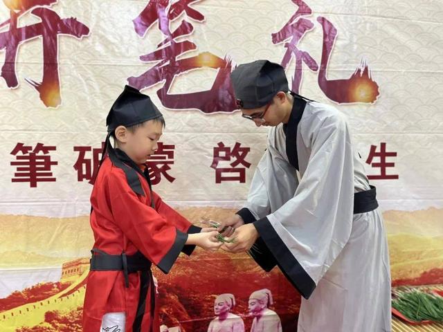 开笔礼祝愿孩子的话，开笔礼家长寄语（诺亚舟森林幼儿园大班开笔礼）