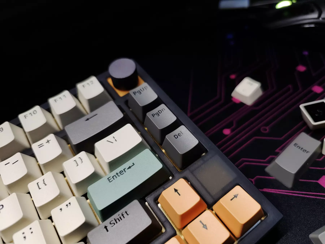 2022无线游戏键盘推荐，玩过上百把键盘后