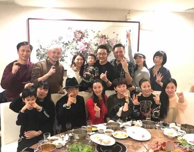 大学团体聚餐适合聚会时唱的歌有哪些，大学团体聚餐适合聚会时唱的歌有哪些歌曲（同学聚会＿无奈的思绪）