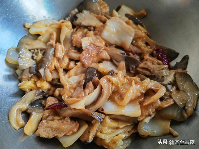 炒大白菜最简单的做法，白菜的18种家常做法（白菜这样搭配做）