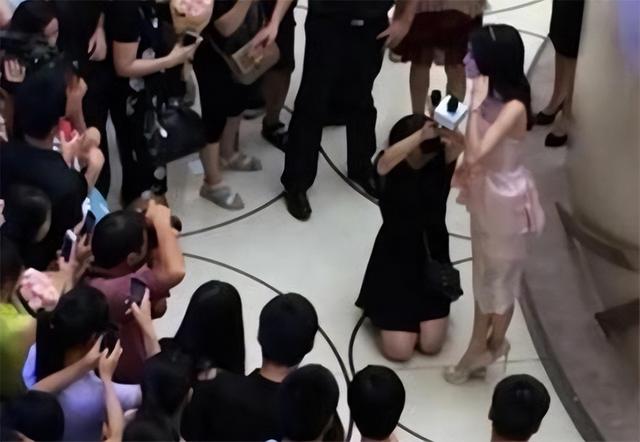 史上最尴尬的五位明星，这9位明星简直尴尬又可笑