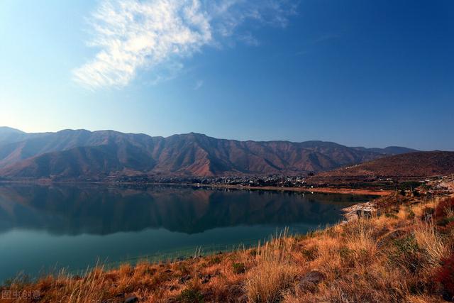 昆明湖的简介，昆明湖的简介导游词（水深159米蓄水量206亿方）