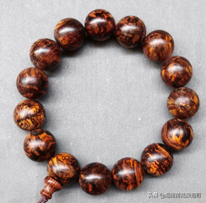 紫油梨和黄花梨的区别，紫油梨和黄花梨的区别图片（你知道缅甸黄花梨、老挝黄花梨、印度紫花梨吗）