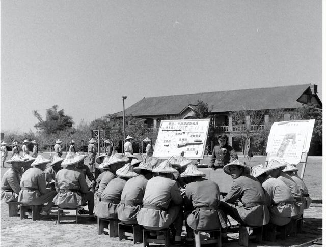 2021年国庆节北京升旗仪式提前多久去，2021年北京升旗仪式时间（开国大典3点举行）