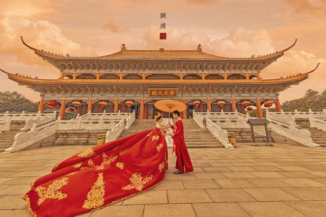 完美嫁衣，完美嫁衣婚纱摄影（拍婚纱照需要准备什么图片）