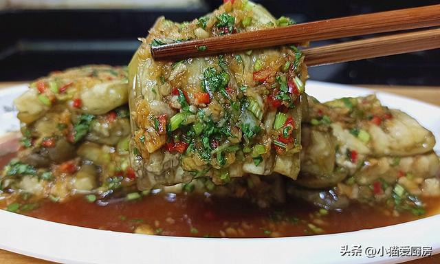 蒜泥蒸白茄子泥，教你老式蒜泥茄子的做法