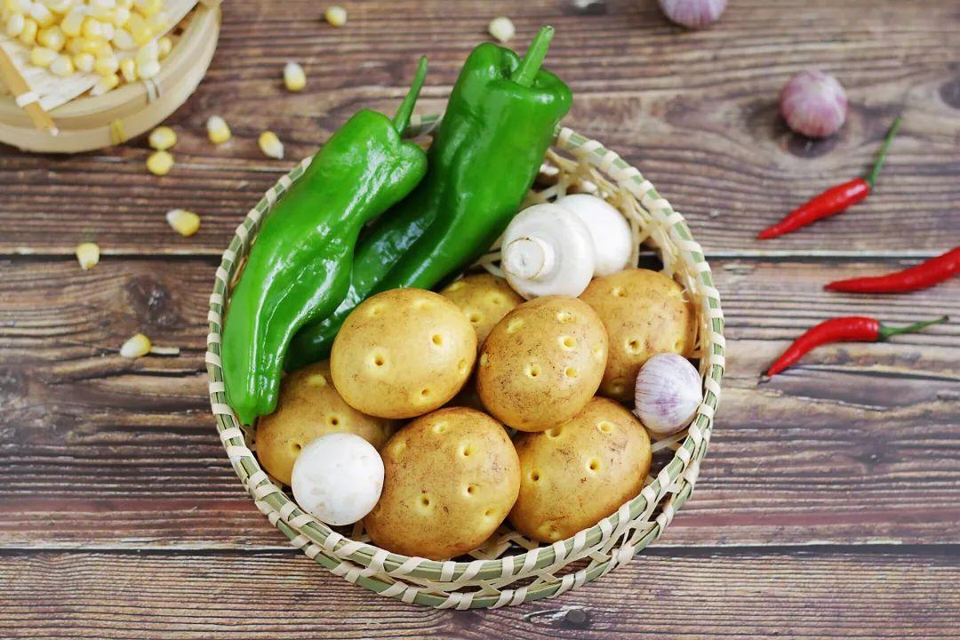夜市抢手小吃(夜市卖的物品)