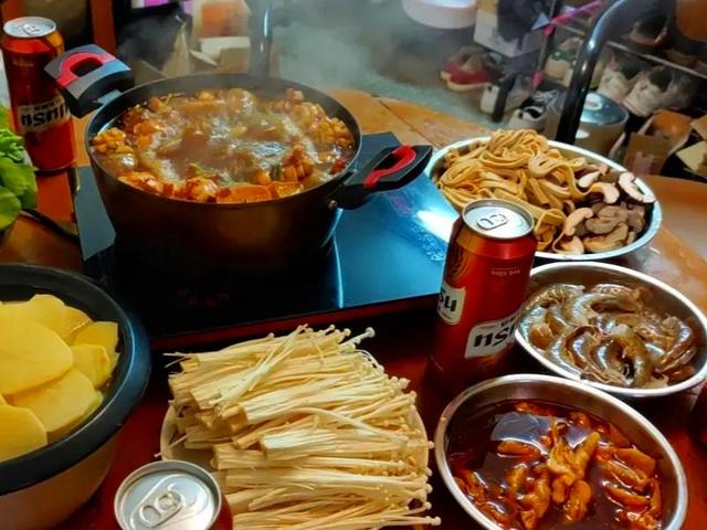 国产啤酒哪个牌子最好喝，国产好喝啤酒排名是什么（记住这4个地方）