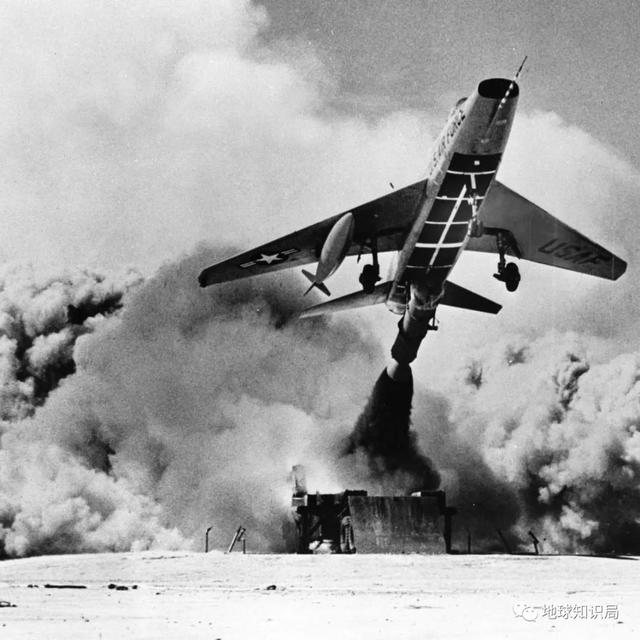 简笔画飞机的画法，二加三画小鸟（这么厉害的飞机，为啥没人敢坐）