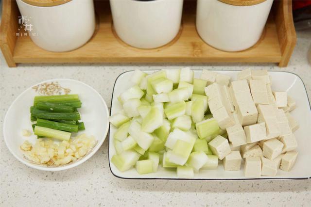 立秋这天吃什么，立秋当天吃什么（别忘“食6宝）