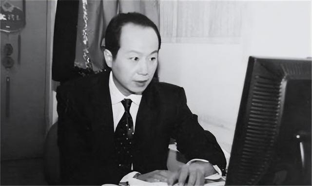 主持人罗京儿子近况，罗京儿子：名字取自唐诗