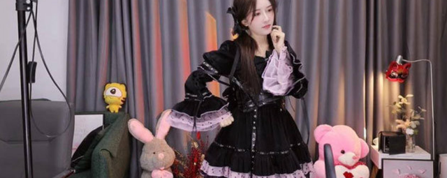 林七七网名，林七七微信昵称（紧身泳装被调侃像棒球服）