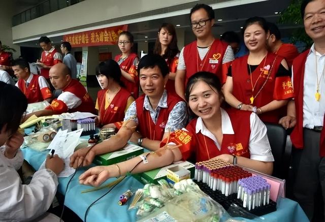 为什么医生自己不献血的秘密，为什么医生都不献血（献血到底有没有坏处）