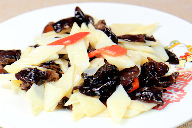 冬季女性养生食谱，冬季女性养生食谱有哪些（建议大家冬天多吃5样）