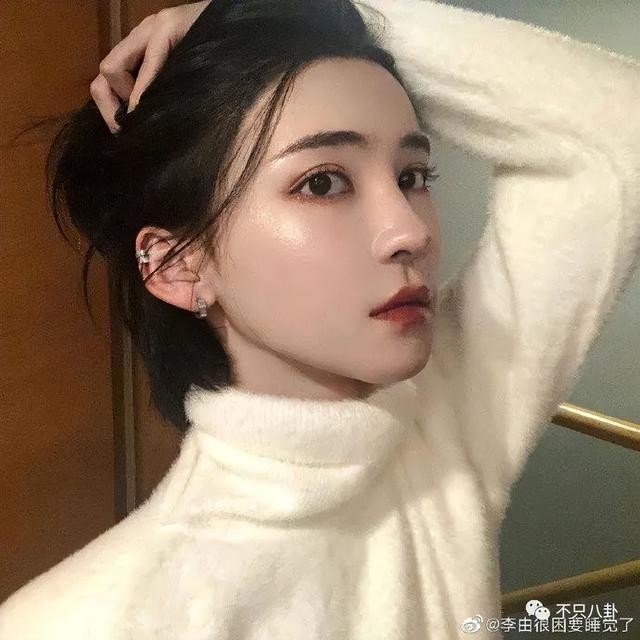 男生变成了女生，关于男生穿越变成女生的小说有哪些（从男性彻底变成女性）
