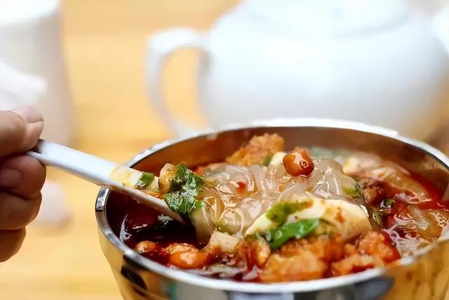 附近美食餐厅推荐表，顺德附近美食餐厅推荐（乐山超好吃的40家美食小站）