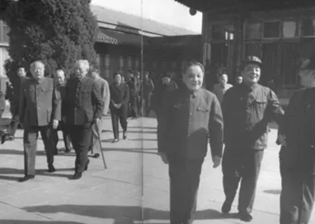 精兵简政的精是什么意思，精兵简政的精是什么意思字典上的解释（邓小平向全世界宣布裁军百万）