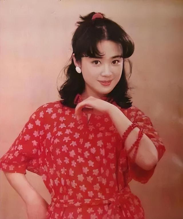 最美妲己傅艺伟为何自甘堕落，从“最美妲己”到“阶下囚”