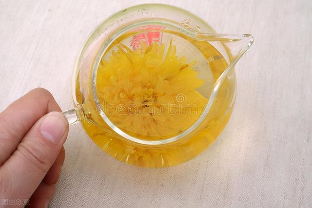 睡觉时十指相扣，睡觉时十指相扣代表（解决9种恼人的常见问题）