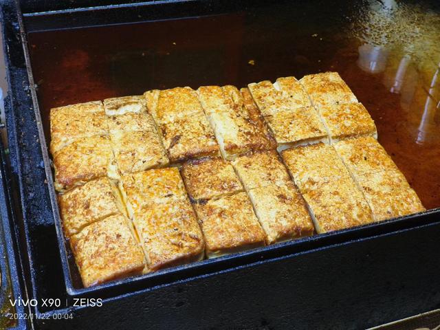 vivo拍照设置显示时间，vivo手机拍照片怎么添加时间和地点水印（影像升级，性能拉满：vivo）